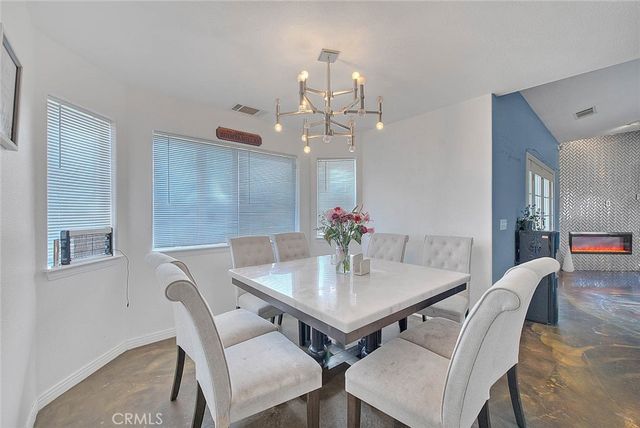 11077 Valle Vista Road, Phelan, CA 92371