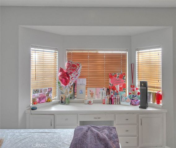 11077 Valle Vista Road, Phelan, CA 92371