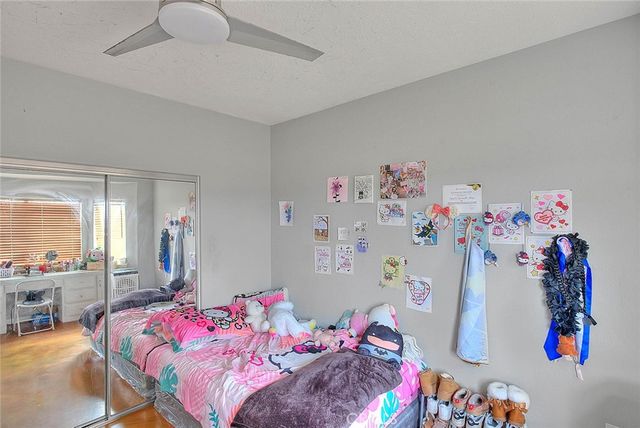 11077 Valle Vista Road, Phelan, CA 92371