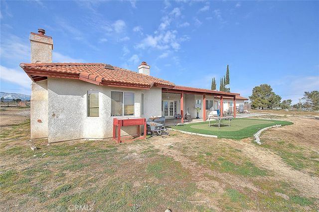 11077 Valle Vista Road, Phelan, CA 92371