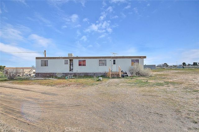 11077 Valle Vista Road, Phelan, CA 92371