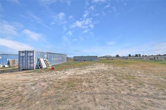 11077 Valle Vista Road, Phelan, CA 92371