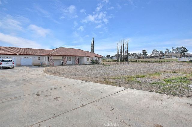 11077 Valle Vista Road, Phelan, CA 92371