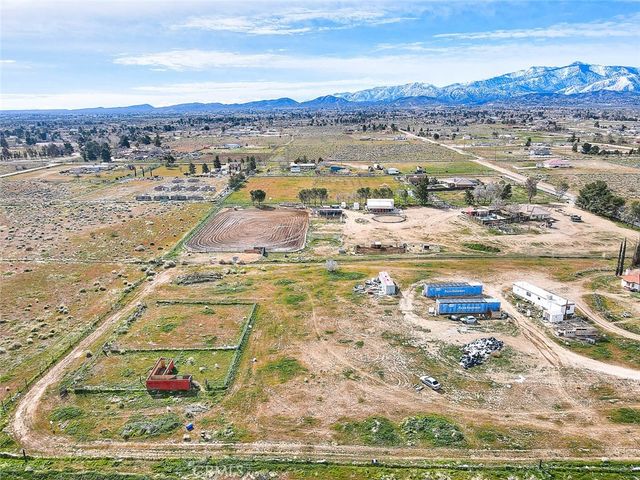 11077 Valle Vista Road, Phelan, CA 92371