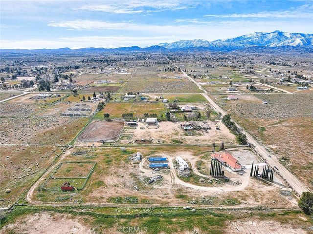 11077 Valle Vista Road, Phelan, CA 92371