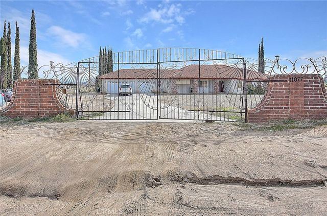 11077 Valle Vista Road, Phelan, CA 92371