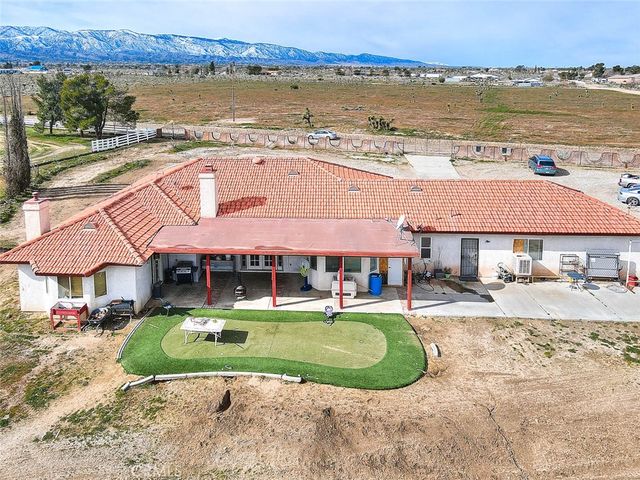 11077 Valle Vista Road, Phelan, CA 92371