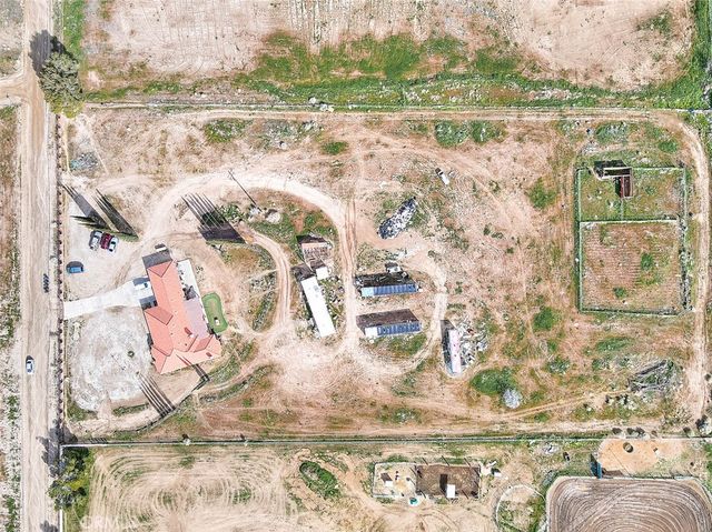 11077 Valle Vista Road, Phelan, CA 92371