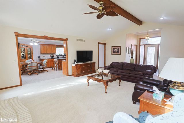 53338 Villa Rosa Drive, Macomb, MI 48042