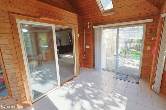 53338 Villa Rosa Drive, Macomb, MI 48042