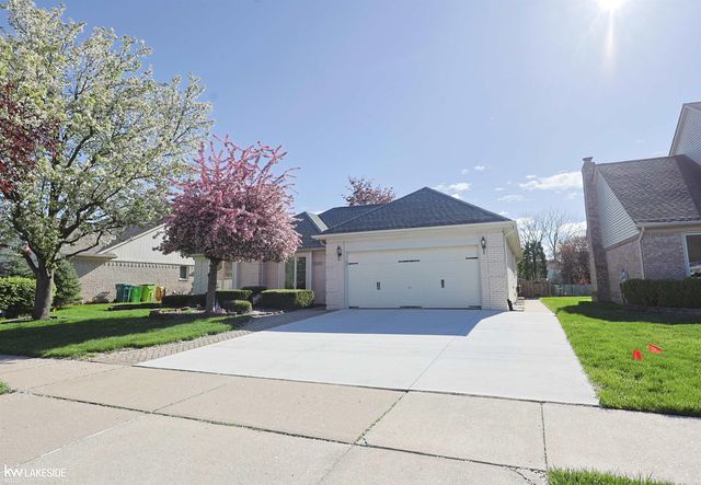 53338 Villa Rosa Drive, Macomb, MI 48042