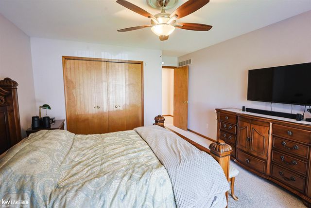 53338 Villa Rosa Drive, Macomb, MI 48042