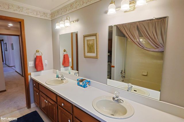 53338 Villa Rosa Drive, Macomb, MI 48042