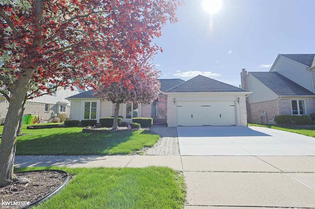 53338 Villa Rosa Drive, Macomb, MI 48042