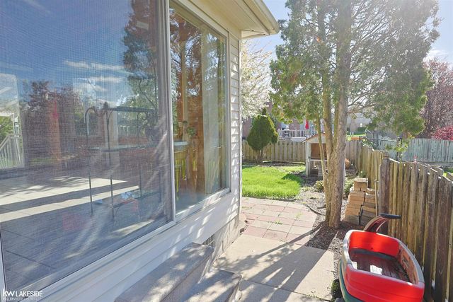 53338 Villa Rosa Drive, Macomb, MI 48042