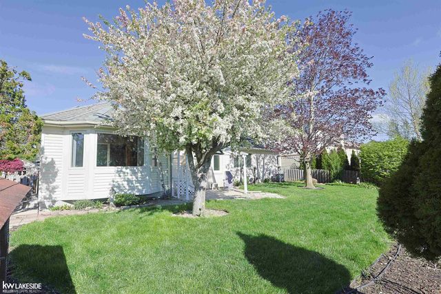 53338 Villa Rosa Drive, Macomb, MI 48042