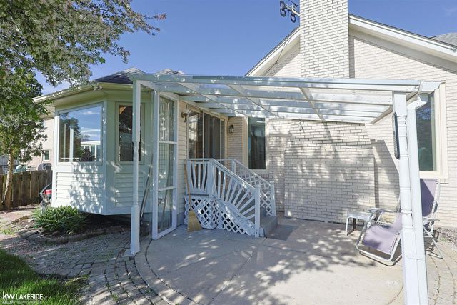 53338 Villa Rosa Drive, Macomb, MI 48042