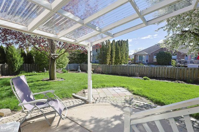 53338 Villa Rosa Drive, Macomb, MI 48042