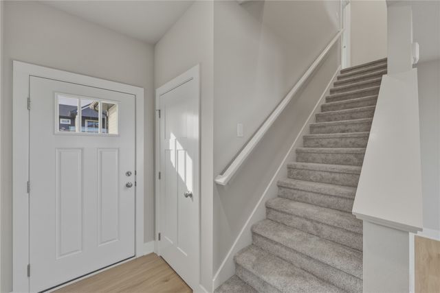 103 NE Doe Pointe Lane, Ankeny, IA 50021