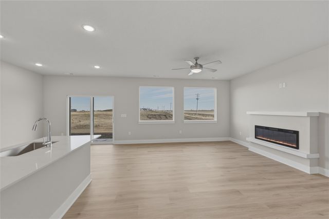 103 NE Doe Pointe Lane, Ankeny, IA 50021