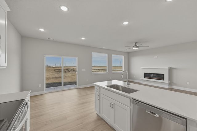 103 NE Doe Pointe Lane, Ankeny, IA 50021