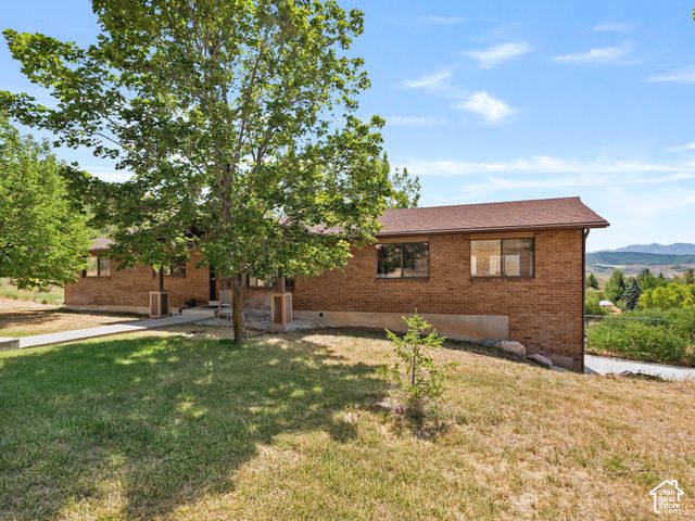 9145 E KELLY DR, Huntsville, UT 84317