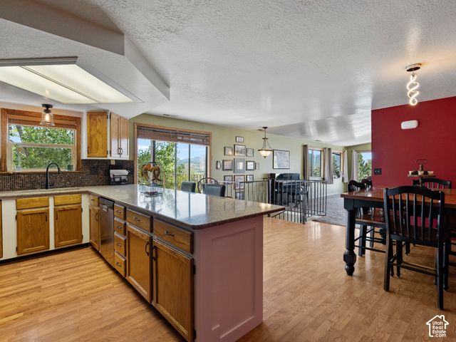9145 E KELLY DR, Huntsville, UT 84317