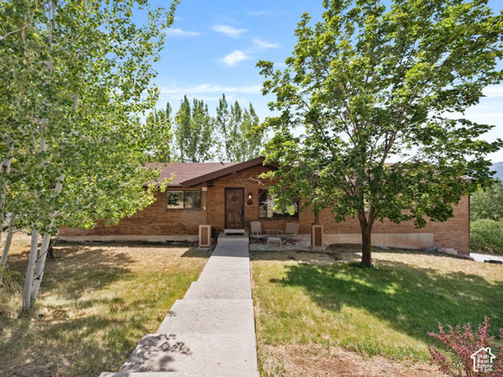 9145 E KELLY DR, Huntsville, UT 84317