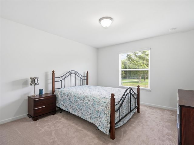 21222 Laurelwood Court, Farmington, MI 48336