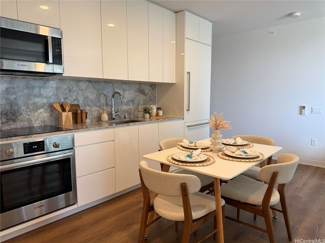 987 Queen Street 1004, Honolulu, HI 96814