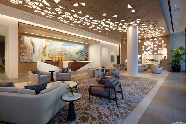 987 Queen Street 1004, Honolulu, HI 96814