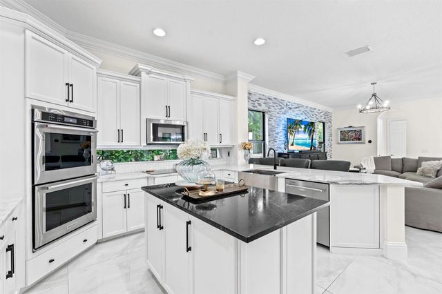 647 Edgebrook Lane, Royal Palm Beach, FL 33411