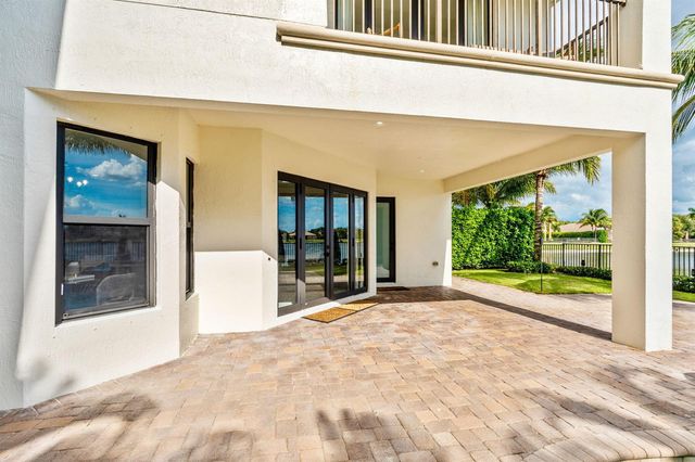 647 Edgebrook Lane, Royal Palm Beach, FL 33411