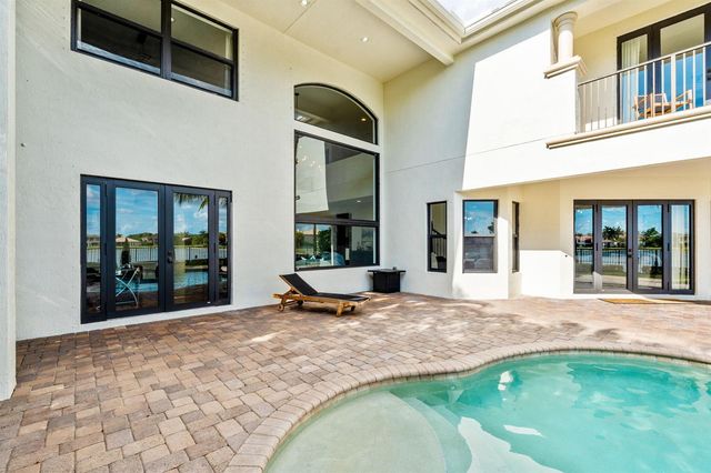 647 Edgebrook Lane, Royal Palm Beach, FL 33411