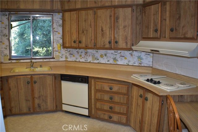 18 Oak Hill, Oroville, CA 95966