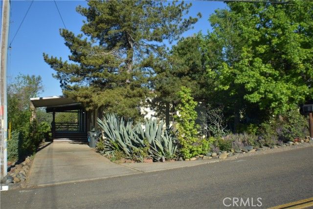 18 Oak Hill, Oroville, CA 95966