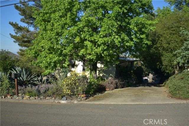 18 Oak Hill, Oroville, CA 95966