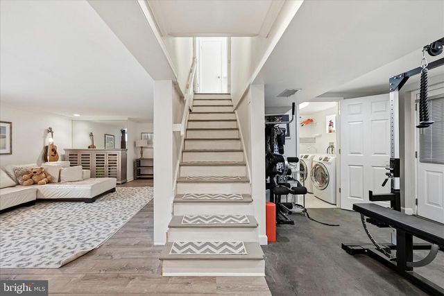 1201 ALLENDALE RD, Mclean, VA 22101