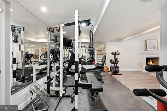 1201 ALLENDALE RD, Mclean, VA 22101