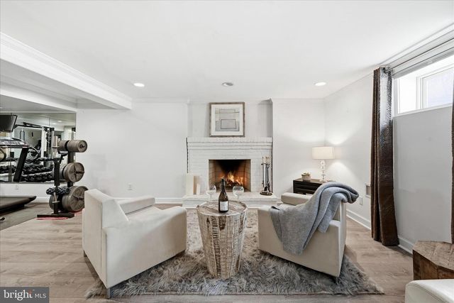 1201 ALLENDALE RD, Mclean, VA 22101