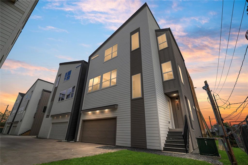 2943 Delafield Street, Houston, TX 77023