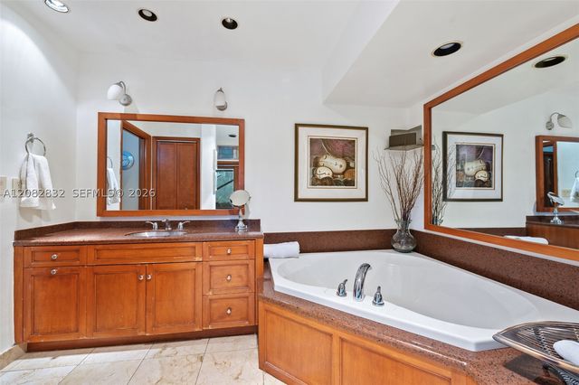 15625 SW 73rd Ct, Palmetto Bay, FL 33157