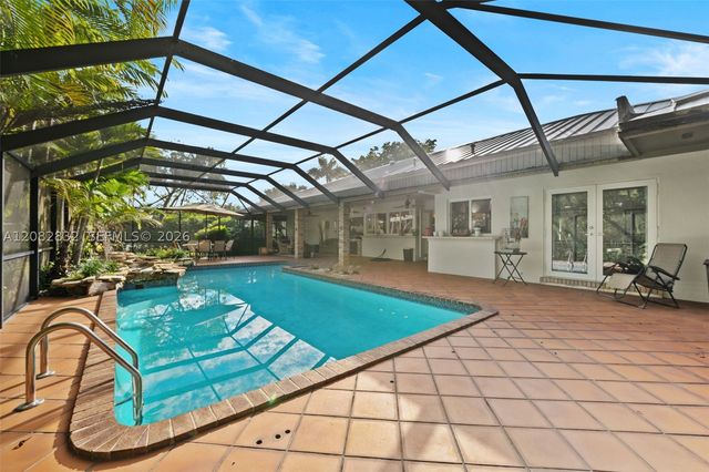 15625 SW 73rd Ct, Palmetto Bay, FL 33157