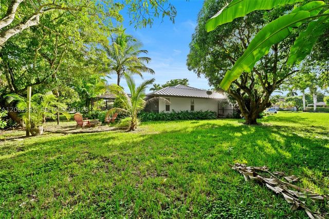 15625 SW 73rd Ct, Palmetto Bay, FL 33157