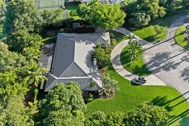 15625 SW 73rd Ct, Palmetto Bay, FL 33157