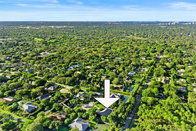 15625 SW 73rd Ct, Palmetto Bay, FL 33157