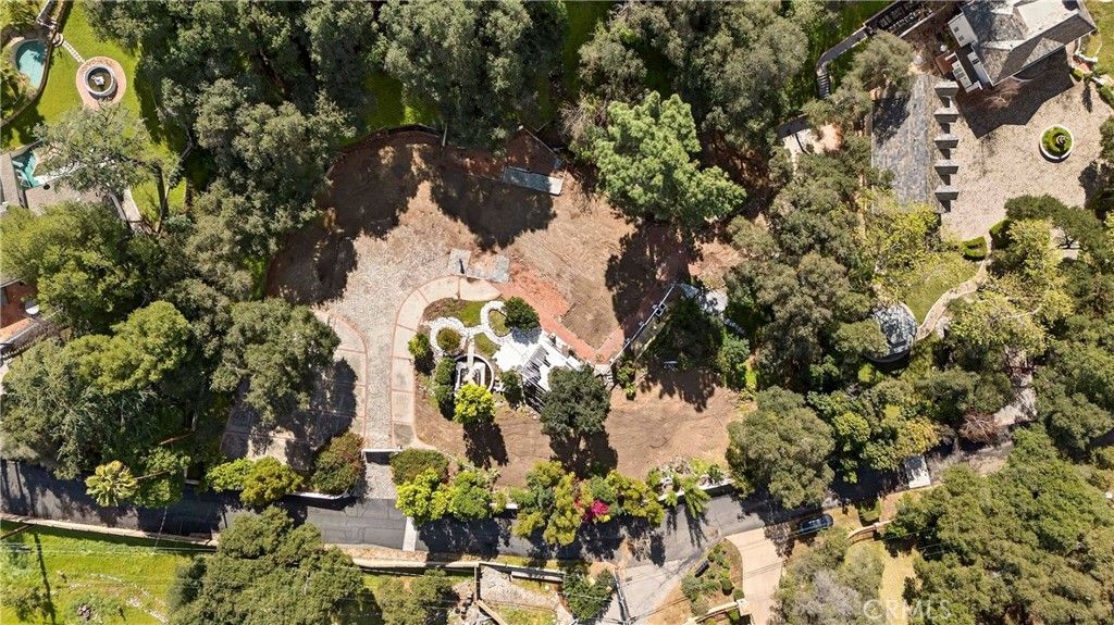 Image 11 of property listing at 18 Woodlyn Lane, Bradbury, CA 91008