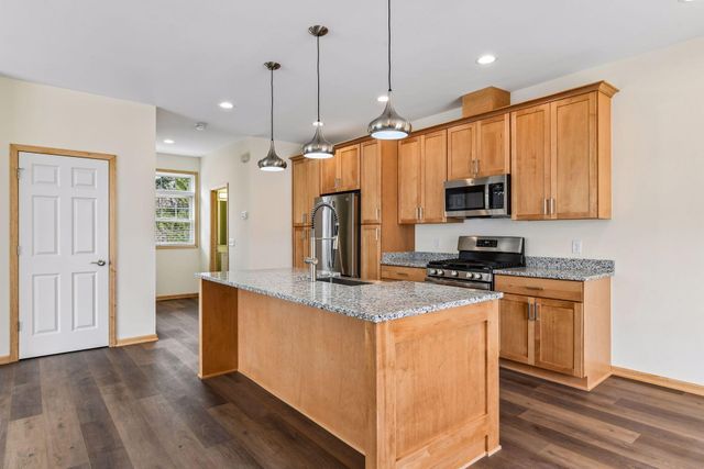 2121 Village Trail, Mound, MN 55364