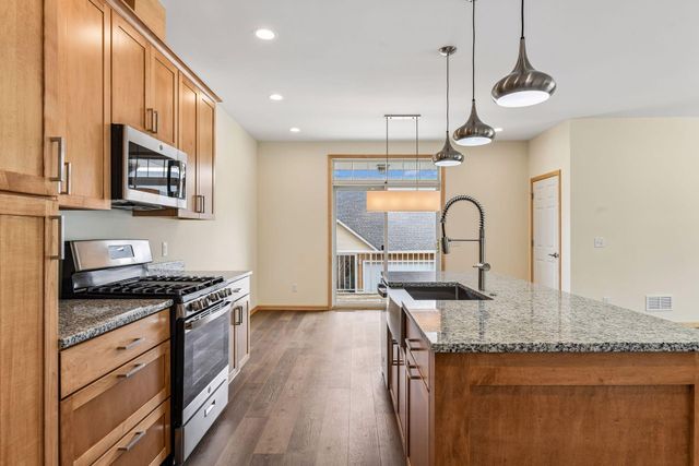 2121 Village Trail, Mound, MN 55364