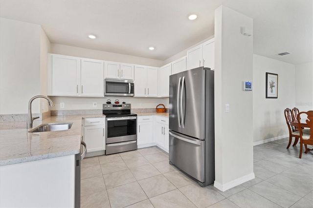 3293 HILLTOP CIRCLE, Bradenton, FL 34211